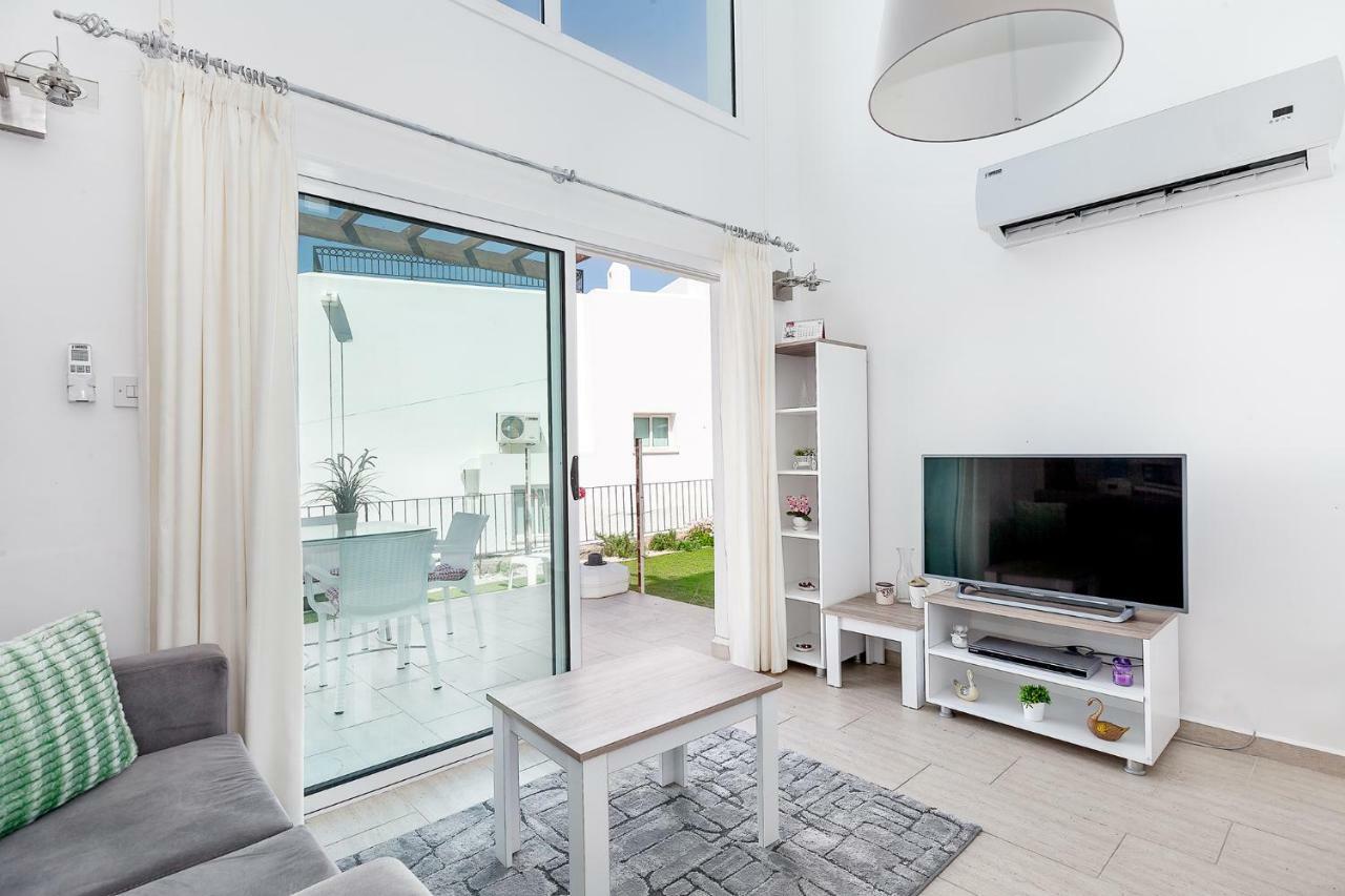 Seaview Selvi Village Apt Vasilia 외부 사진