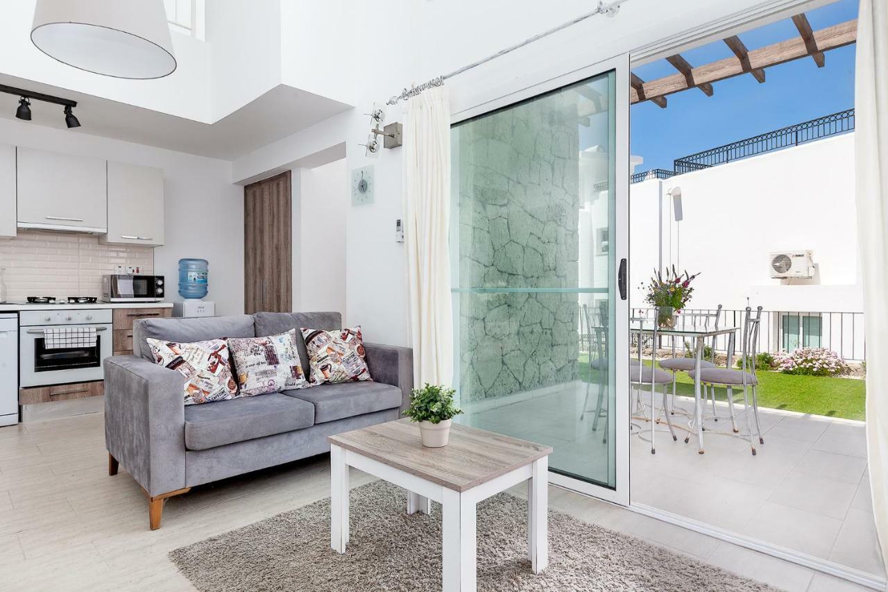 Seaview Selvi Village Apt Vasilia 외부 사진